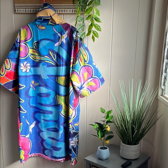 Surfer Towel Hooded Poncho - Picture 2 of 9